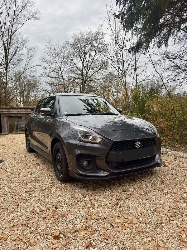 Grau Gebraucht 2018 Suzuki Swift Sport Kleinwagen | 14.999 € (Fairer Preis) - Bild 1/4