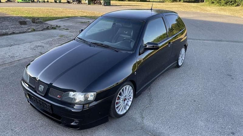 Schwarz Gebraucht 2001 Cupra Ibiza Kleinwagen | 4.000 € - Bild 1/4