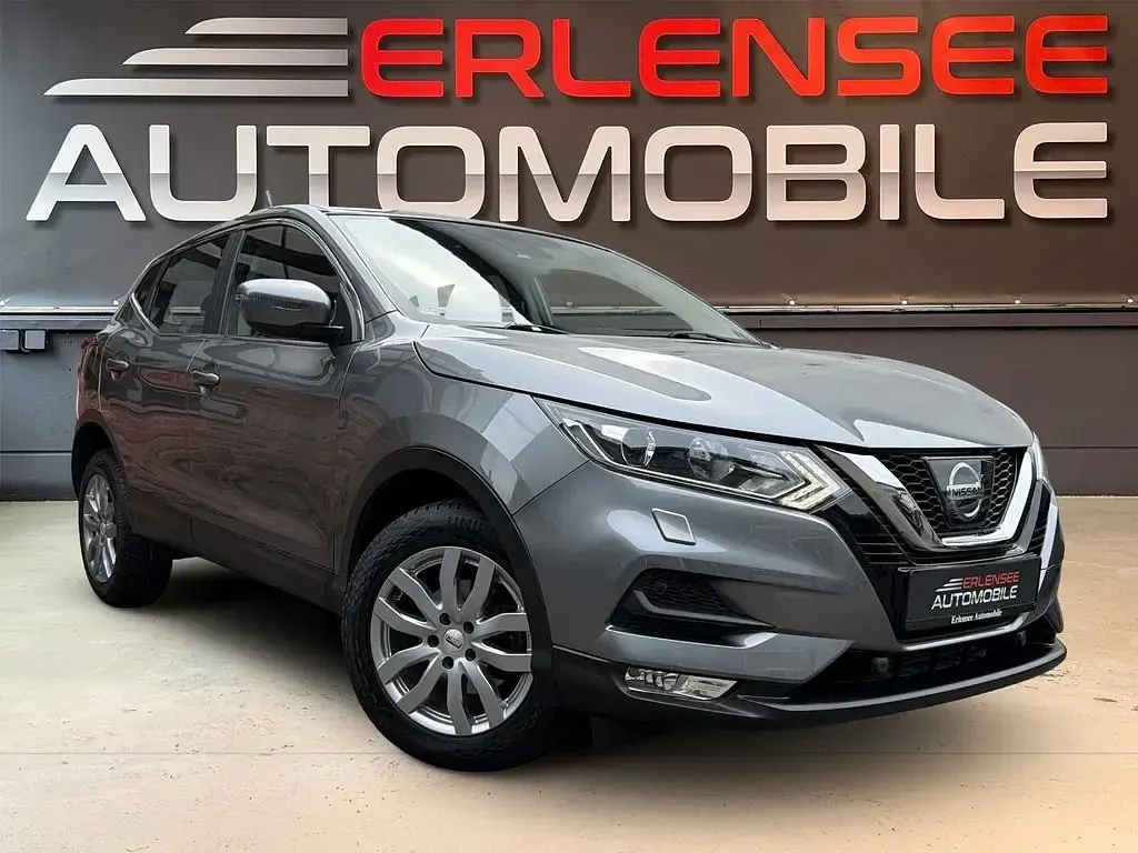 Gebraucht Nissan Qashqai Acenta 116 PS (85 kW) 2017 Grau SUV