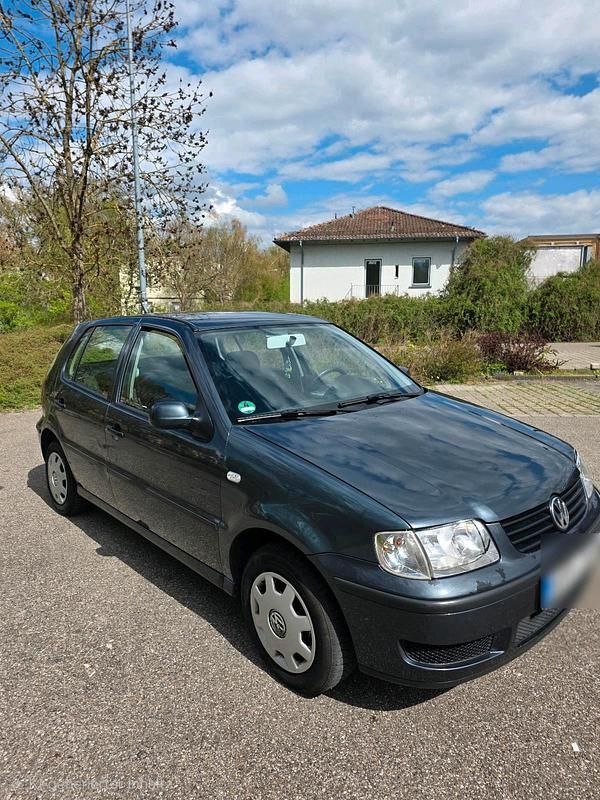 Gebraucht VW Polo 60 PS (44 kW) 2002 Grau Kleinwagen