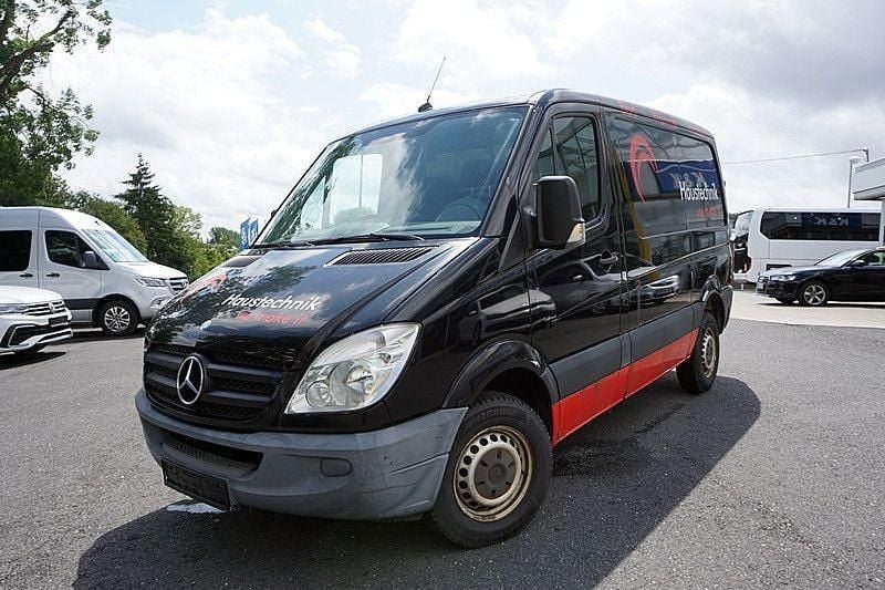 Schwarz Gebraucht 2010 Mercedes Sprinter Van | 3.499 € - Bild 1/4