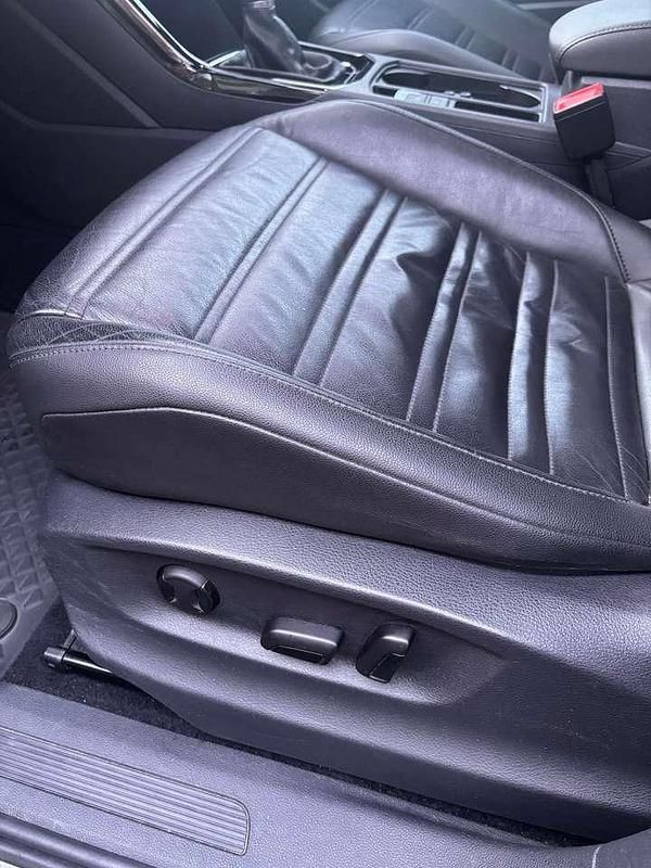 Gebraucht VW Touran Highline 150 PS (110 kW) 2016 Grau Van / Kleinbus