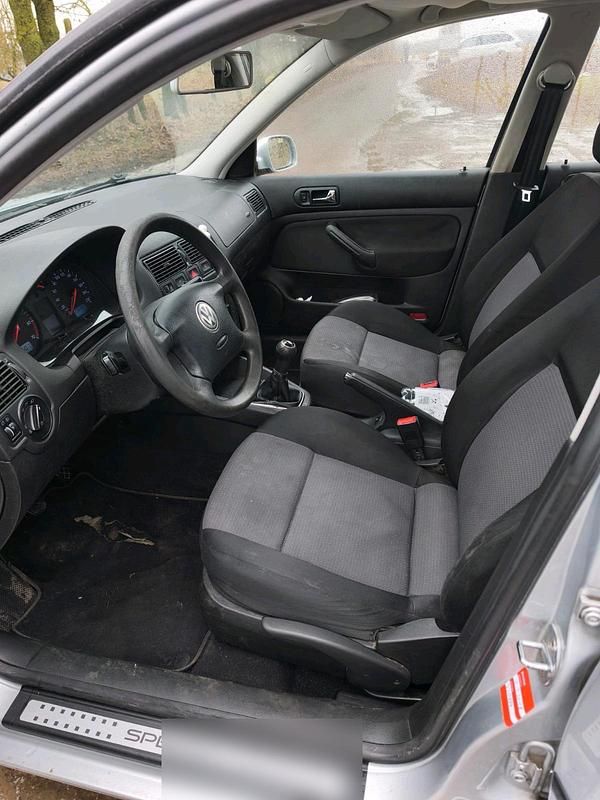 Gebraucht VW Golf IV 75 PS (55 kW) 2002 Silber Kleinwagen