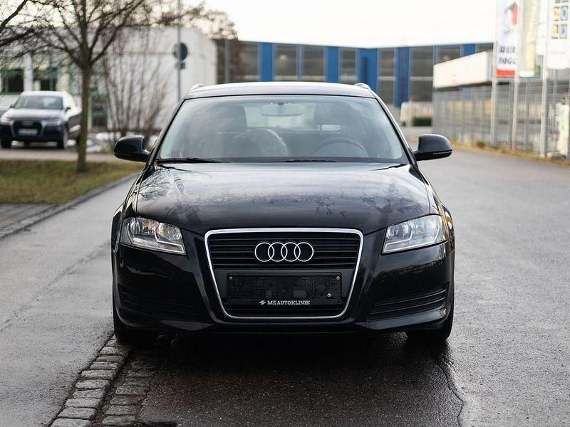 Gebraucht Audi A3 Attraction 105 PS (77 kW) 2008 Schwarz Limousine
