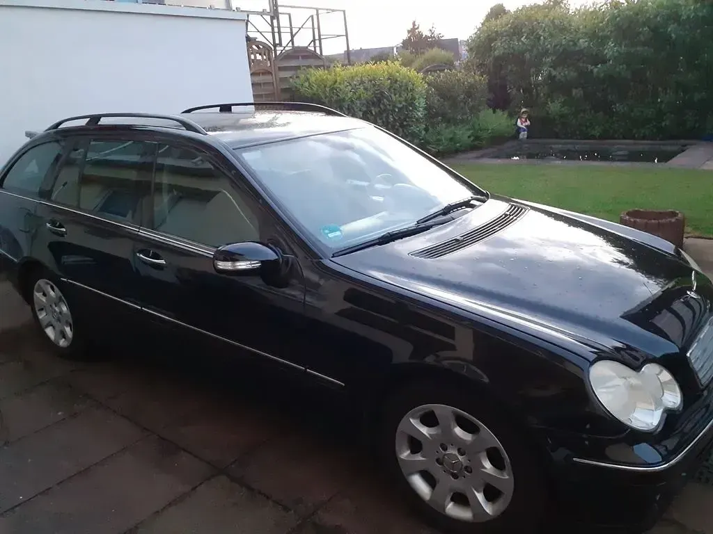Gebraucht Mercedes C220 Elegance 150 PS (110 kW) 2004 Schwarz Limousine