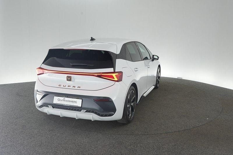 Gebraucht Cupra Born 150 kW (204 PS) 2022 Weiß Kleinwagen