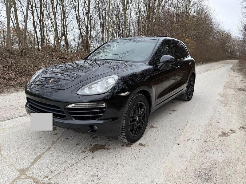 Second-hand Porsche Cayenne 245 CP (180 kW) 2011 Negru SUV