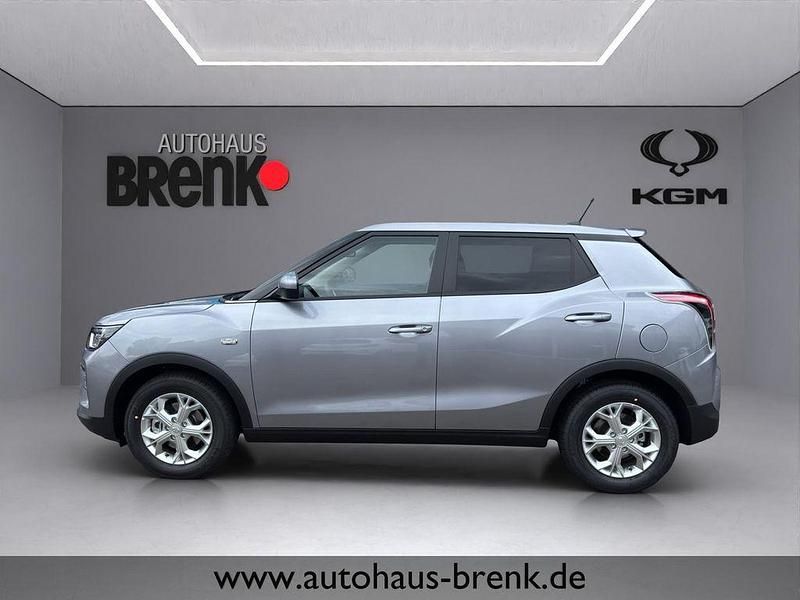 Neu SsangYong Tivoli 163 PS (119 kW) 2025 Grau SUV