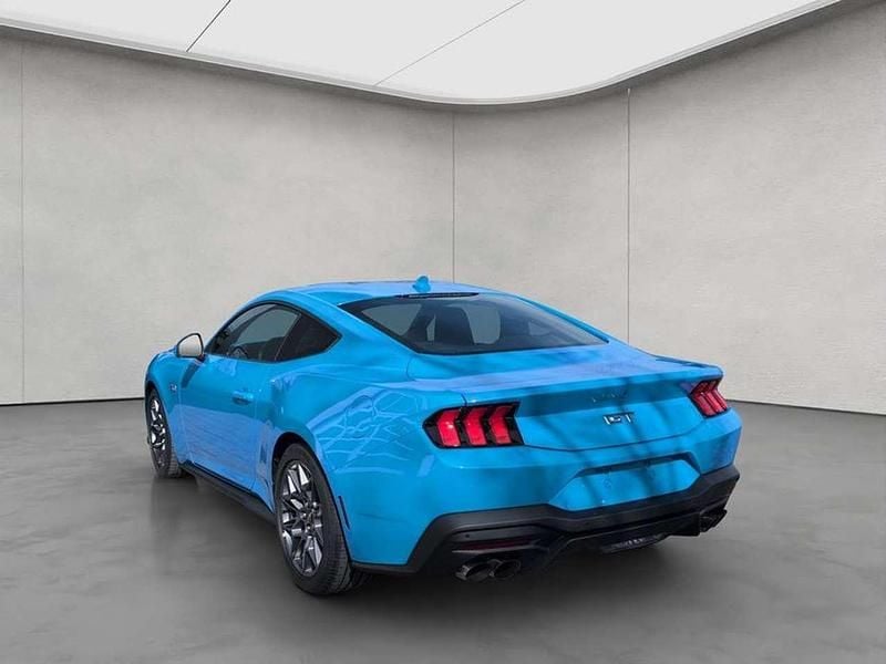 Gebraucht Ford Mustang GT Fastback 446 PS (328 kW) 2025 Grabber blue metallic Coupé