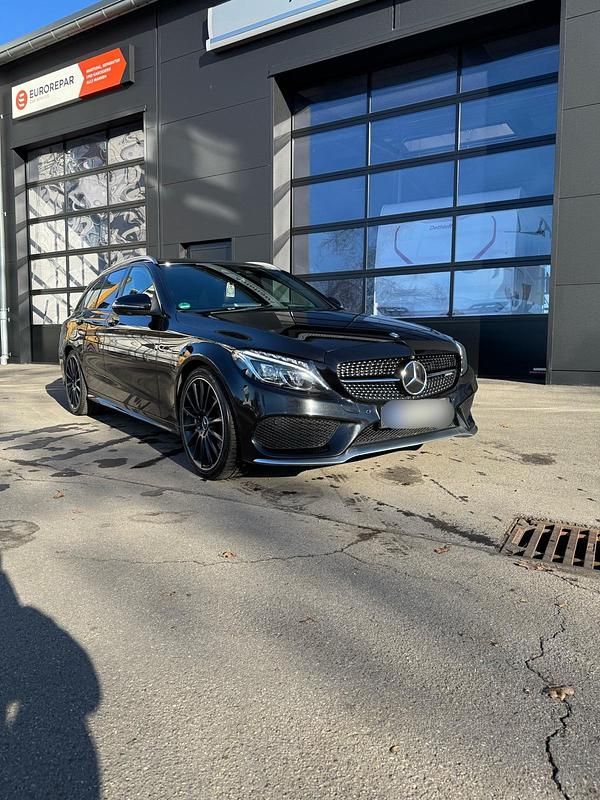 Schwarz Gebraucht 2017 Mercedes C43 AMG AMG Kombi | 25.900 € (Superpreis) - Bild 1/4