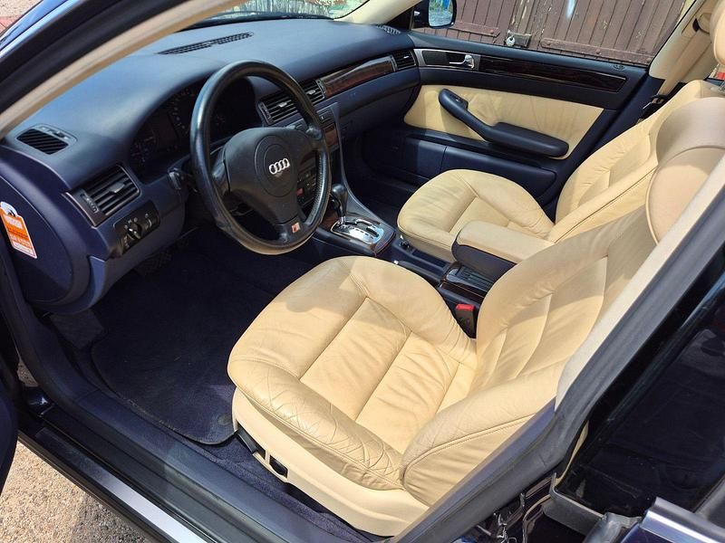 Blau Gebraucht 1997 Audi A6 Limousine | 8.100 € - Bild 1/4