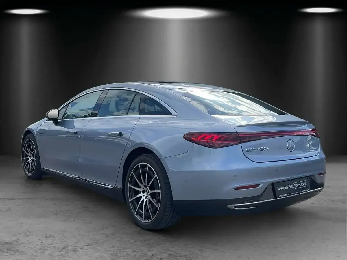 Gebraucht Mercedes EQS450+ AMG 244 kW (333 PS) 2023 Manufaktur côte d'azur hellbla Limousine