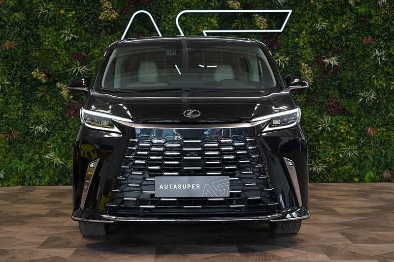 Gebraucht Lexus LM350h Executive Line 250 PS (183 kW) 2024 Schwarz Van / Kleinbus