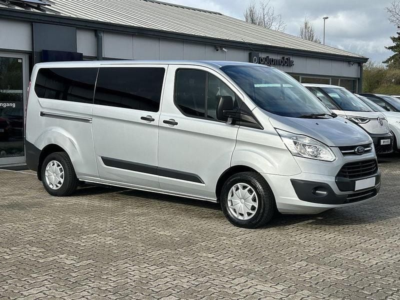 Gebraucht Ford Tourneo Custom Trend 131 PS (96 kW) 2017 Silber Van