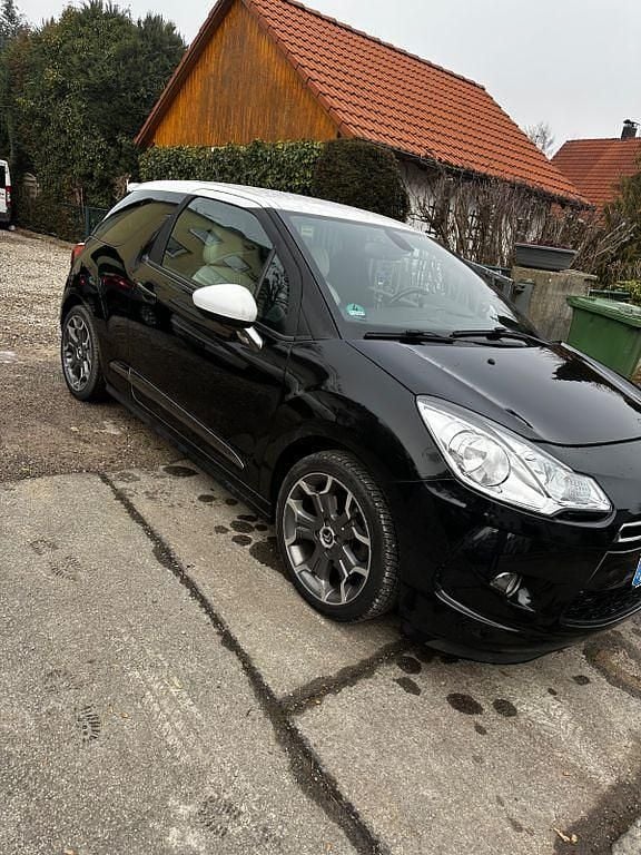 Gebraucht Citroën DS3 Prestige 156 PS (114 kW) 2012 Schwarz Kleinwagen