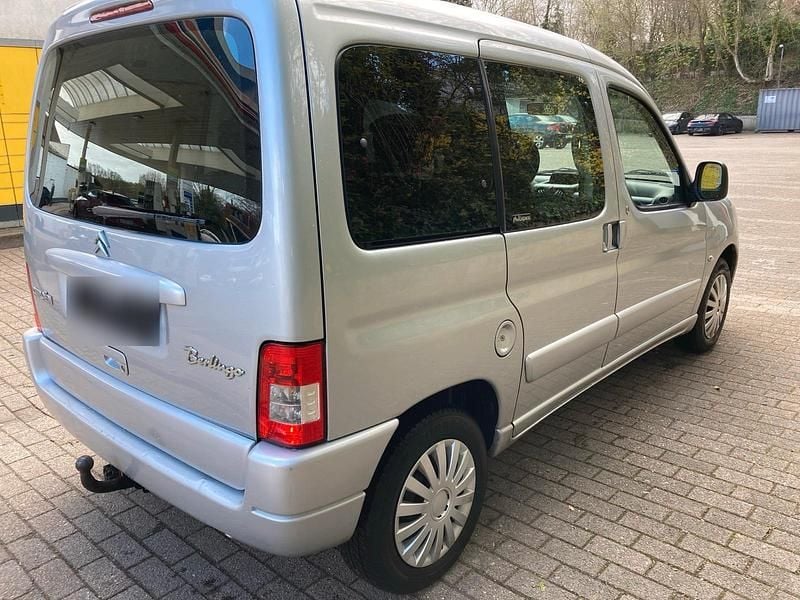 Gebraucht Citroën Berlingo 75 PS (55 kW) 2006 Silber Van / Kleinbus