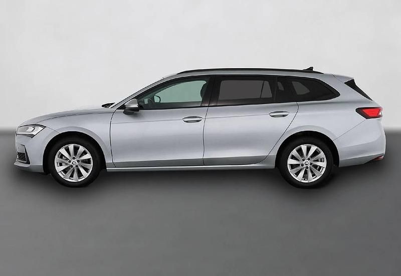 Gebraucht Skoda Superb Selection 150 PS (110 kW) 2024 Silber Kombi