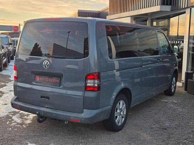 Gebraucht VW Caravelle 140 PS (102 kW) 2010 Pure grey Van / Kleinbus