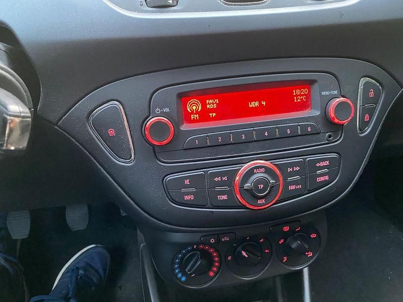 Gebraucht Opel Corsa 69 PS (50 kW) 2018 Rot Kleinwagen