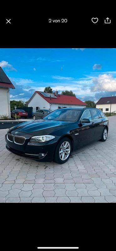 Schwarz Gebraucht 2011 BMW 530 Kombi | 7.499 € (Superpreis) - Bild 1/4
