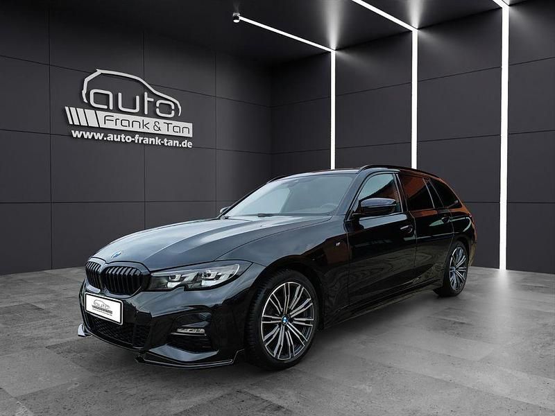 Schwarz Gebraucht 2020 BMW 318 M Sport Limousine | 29.990 € (Fairer Preis) - Bild 1/4