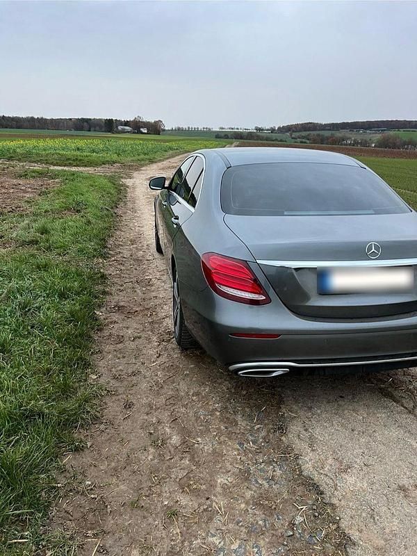 Gebraucht Mercedes E400 340 PS (250 kW) 2018 Grau Limousine
