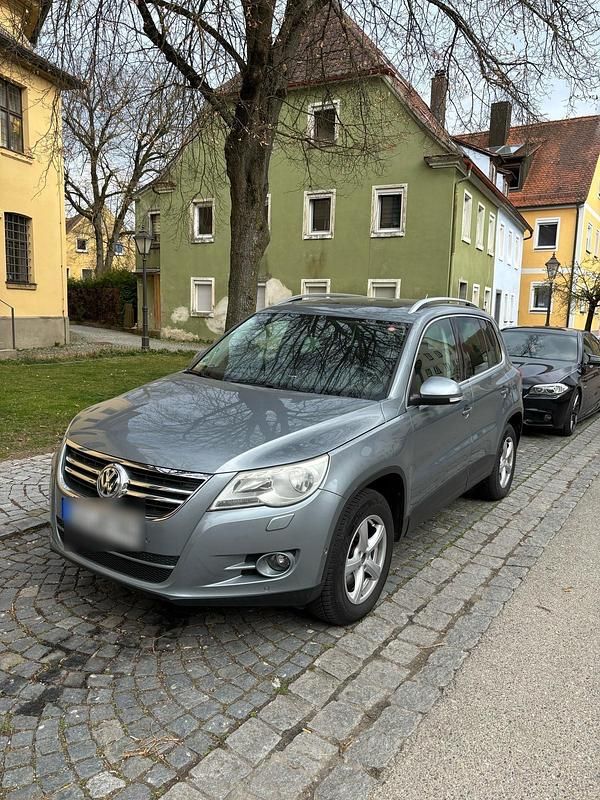 Grau Gebraucht 2007 VW Tiguan SUV | 6.200 € (Fairer Preis) - Bild 1/4