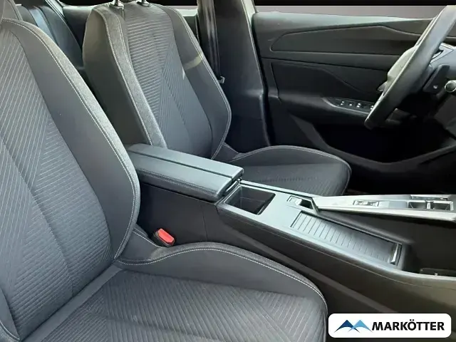 Gebraucht Peugeot 308 Active 131 PS (96 kW) 2023 Weiß Limousine