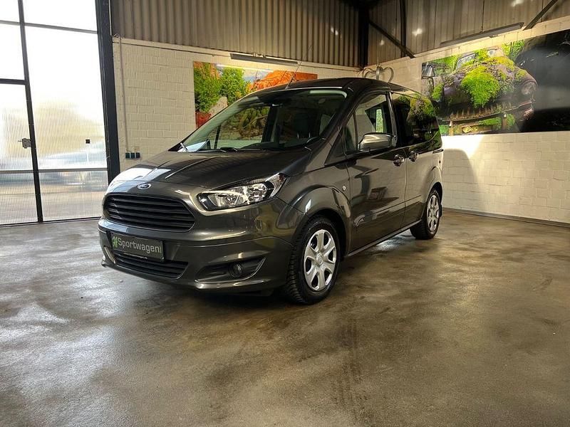 Gebraucht 2017 Ford Tourneo Courier Trend Van / Kleinbus | 11.890 € (Guter Preis) - Bild 1/4