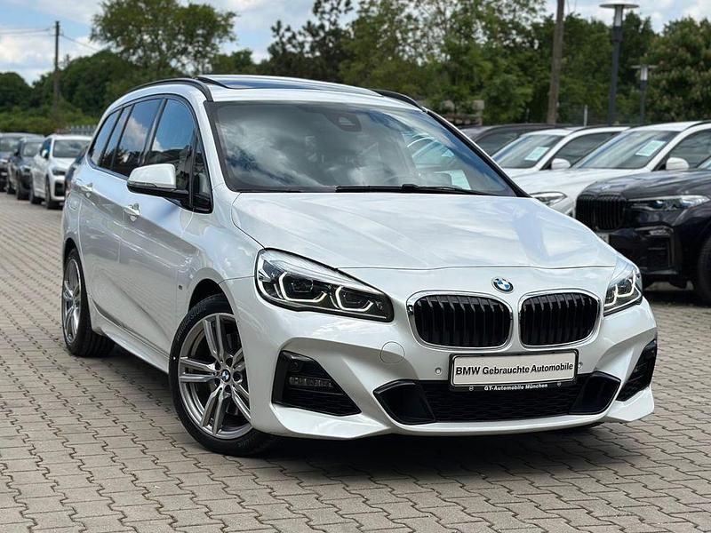 Weiß Gebraucht 2021 BMW 220 M Sport Van / Kleinbus | 24.700 € (Fairer Preis) - Bild 1/4