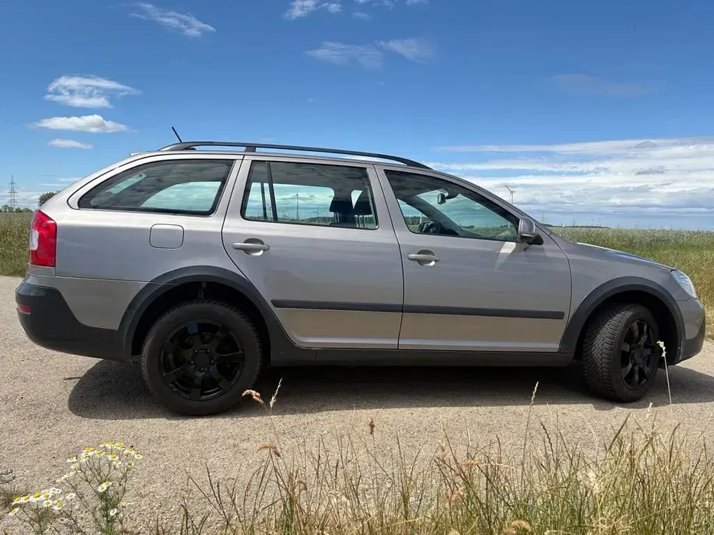 Gebraucht Skoda Octavia 140 PS (102 kW) 2011 Beige Kombi