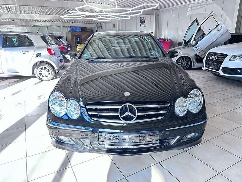 Gebraucht Mercedes CLK200 184 PS (135 kW) 2008 Schwarz Coupé