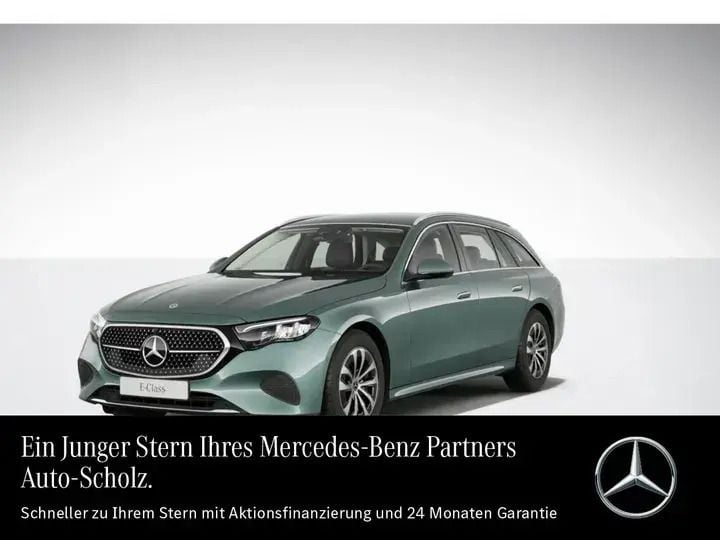 Metalliclack verdesilber Gebraucht 2024 Mercedes E220 Avantgarde | 45.595 € (Superpreis) - Bild 1/3