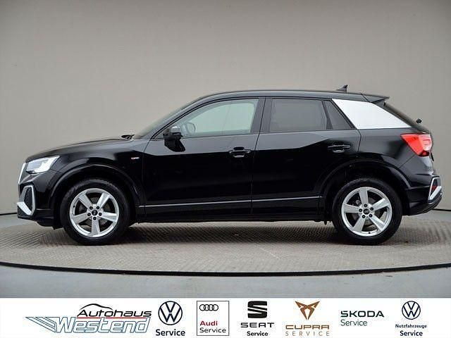 Gebraucht Audi Q2 S-Line 150 PS (110 kW) 2022 Mythosschwarz (metallic) SUV