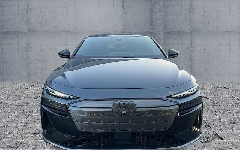 Neu Audi A6 e-tron Advanced 239 kW (326 PS) 2026 Grau Kombi