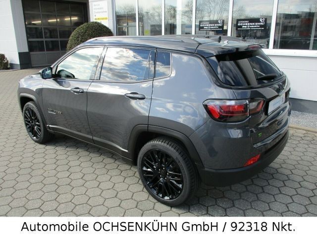 Gebraucht Jeep Compass 131 PS (96 kW) 2022 Grau SUV