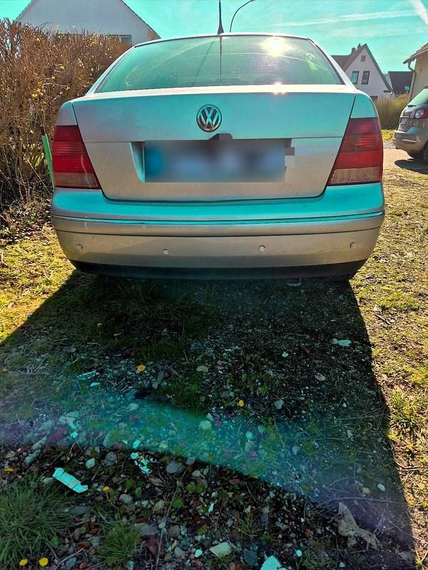 Gebraucht VW Bora 102 PS (75 kW) 2004 Silber Limousine