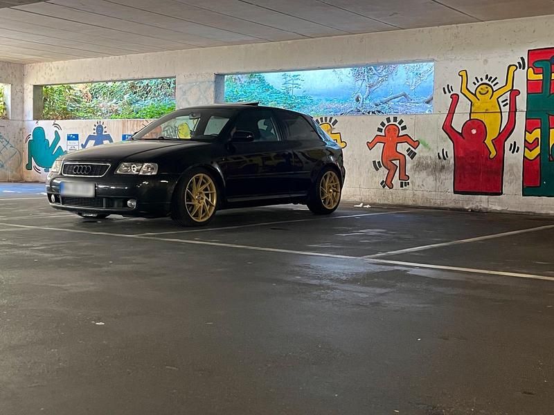 Second-hand Audi S3 210 CP (154 kW) 1999 Negru Hatchback