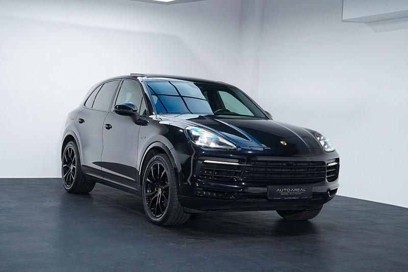 Second-hand Porsche Cayenne 462 CP (339 kW) 2018 Negru SUV