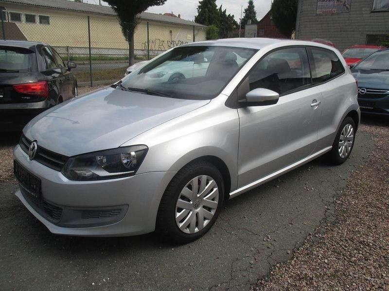 Silber Gebraucht 2010 VW Polo Comfortline Kleinwagen | 5.900 € (Guter Preis) - Bild 1/4