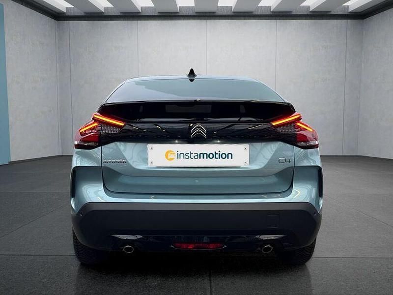 Second-hand Citroën C4 Shine 131 CP (96 kW) 2024 Albastru SUV