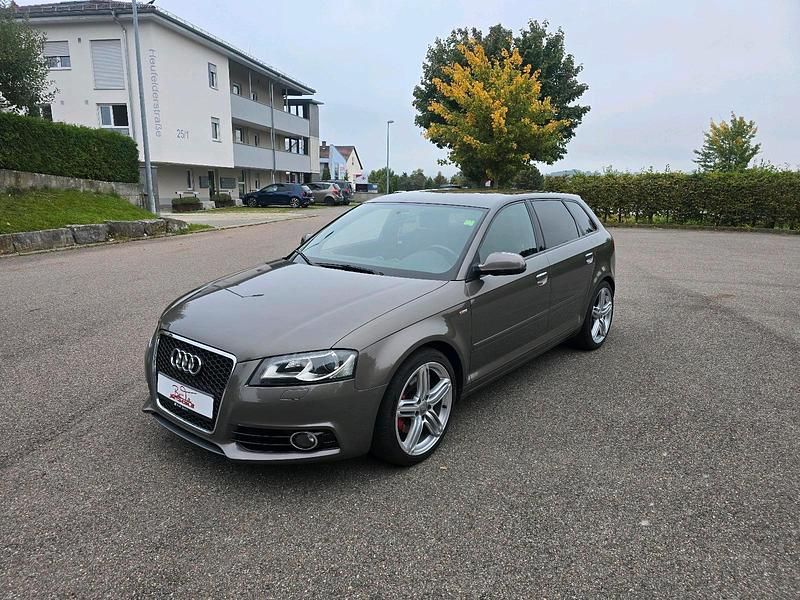 Gold Gebraucht 2010 Audi A3 S-Line Kleinwagen | 6.999 € (Fairer Preis) - Bild 1/4