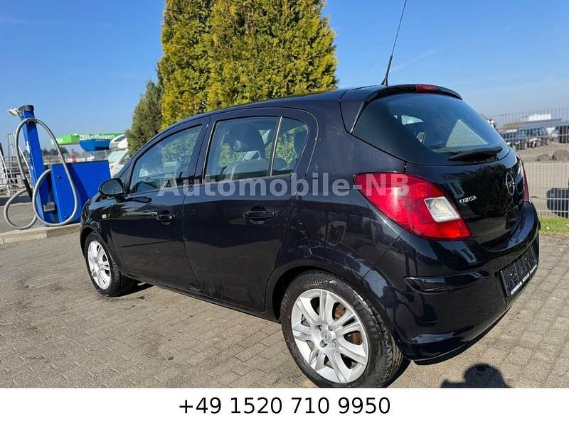 Gebraucht Opel Corsa Innovation 90 PS (66 kW) 2009 Schwarz Kleinwagen