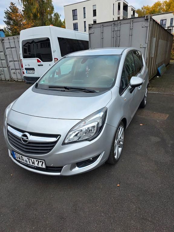Silber Gebraucht 2016 Opel Meriva Edition Van / Kleinbus | 8.700 € (Fairer Preis) - Bild 1/4