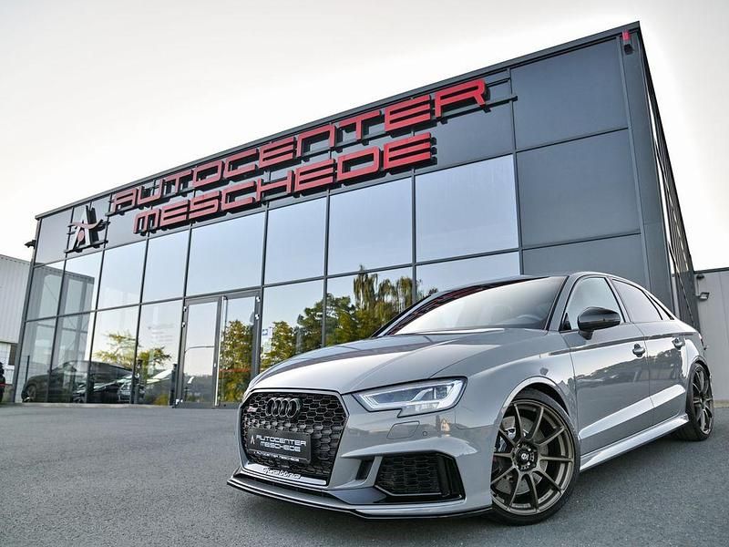 Grau Gebraucht 2020 Audi RS3 Ambiente Kleinwagen | 49.890 € (Etwas zu teuer) - Bild 1/4