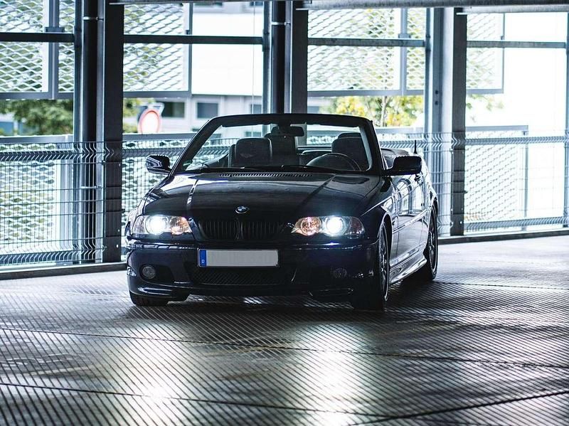 Blau Gebraucht 2003 BMW 330 M Sport Cabrio | 11.000 € (Fairer Preis) - Bild 1/4