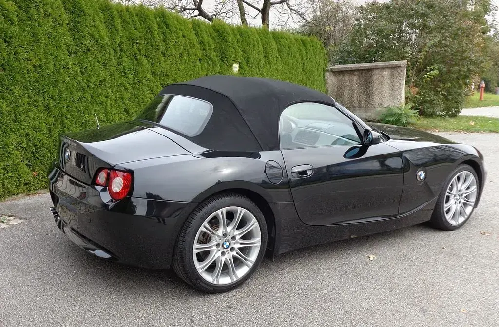 Gebraucht BMW Z4 Sport Line 231 PS (169 kW) 2005 Schwarz Cabrio