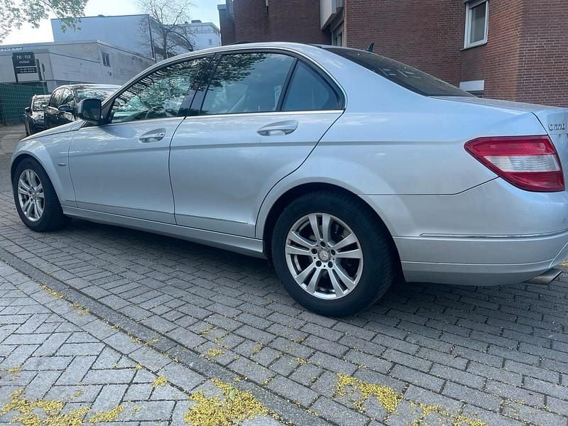 Gebraucht Mercedes C220 170 PS (125 kW) 2008 Silber Limousine