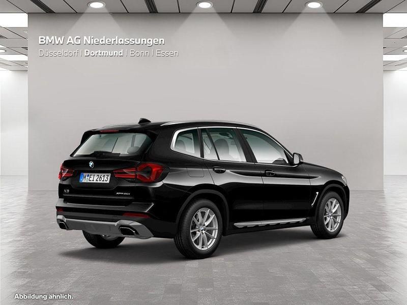 Gebraucht BMW X3 Sport Line 184 PS (135 kW) 2023 Schwarz SUV