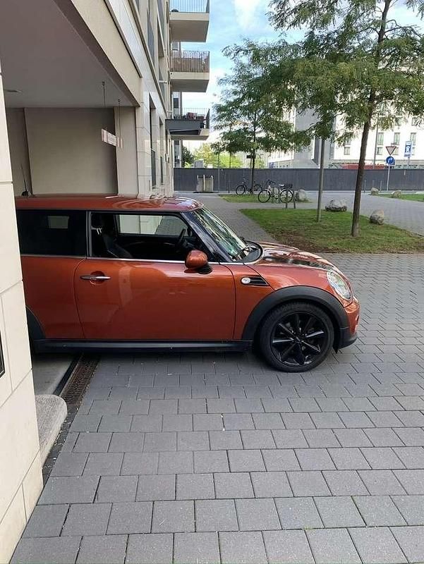 Orange Gebraucht 2012 Mini ONE Kleinwagen | 6.000 € (Etwas zu teuer) - Bild 1/1